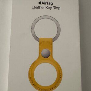 Apple Air Tage Leather Key Ring Meyer Lemon (NEVER OPENED)